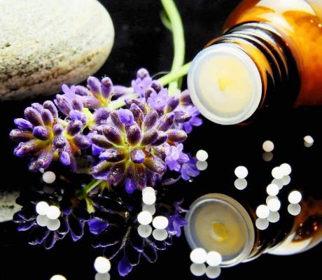 COME SI SITUA L’OMEOPATIA TRA MEDICINE E TECNICHE TERAPEUTICHE CONVENZIONALI E NON